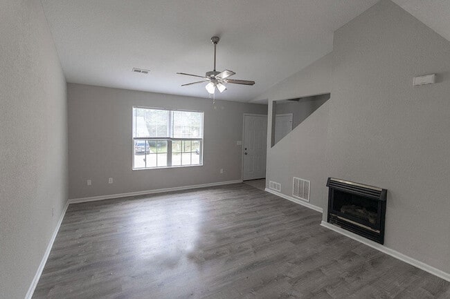 Building Photo - 1330 Godas Cir