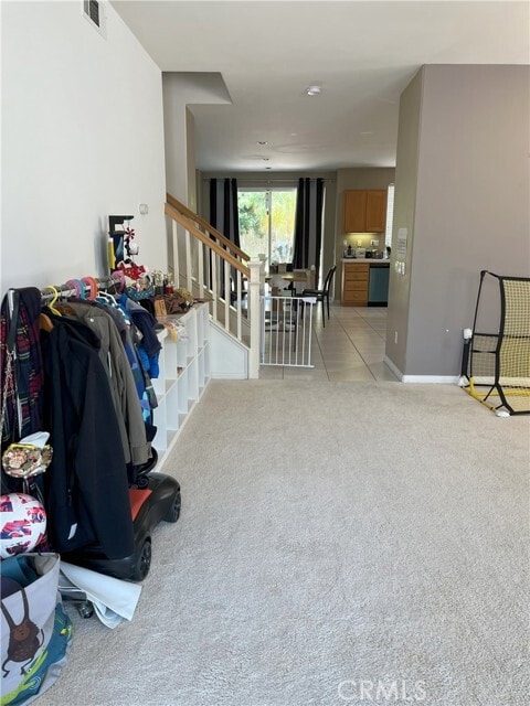 Building Photo - 5 Parthenia