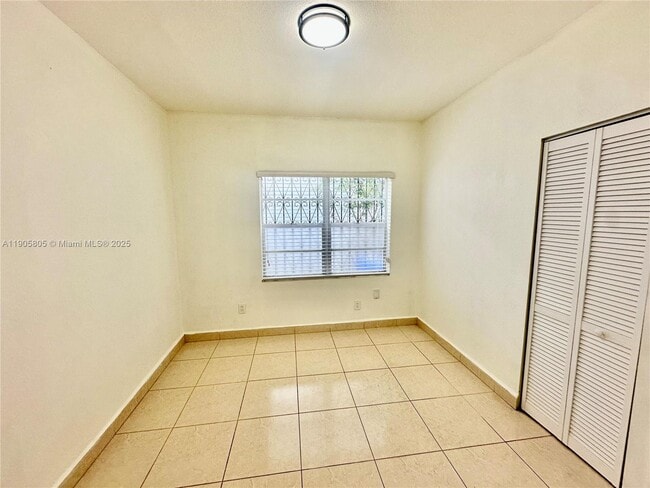 Building Photo - 1508 SW 13th Ave