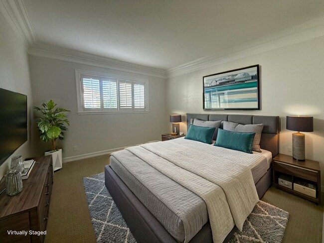 Building Photo - Spacious End-of-Culdesac 4-bed, 2.5-bath Home with Private Sparkling Pool & Spa