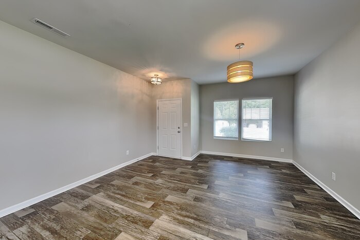 Building Photo - 807 Dantzler Court