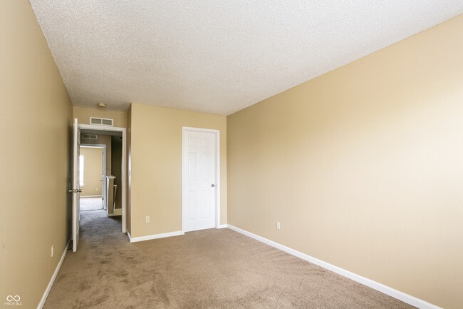 Building Photo - 10313 Cadogan Dr