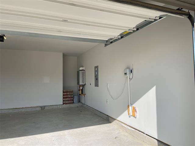 Building Photo - 817 Birdie Dr