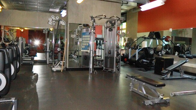 Building Photo - Downtown San Diego 1 bedroom 1 bath apartment For Rent