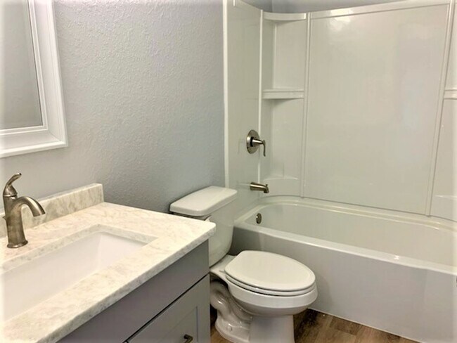 Building Photo - 2022-Built 3/2/2 on Corner Lot in Ocala – ...