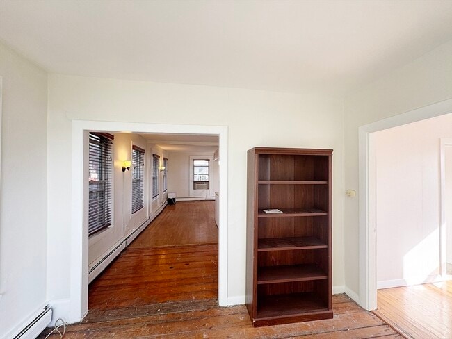 Building Photo - 253 Webster St