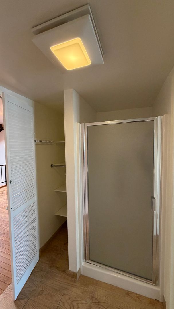 Building Photo - DESIRABLE TWO BEDROOM TWO BATH HOME IN STUDIO CITY