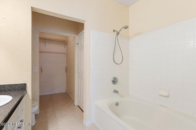 Building Photo - 13703 Richmond Park Dr N