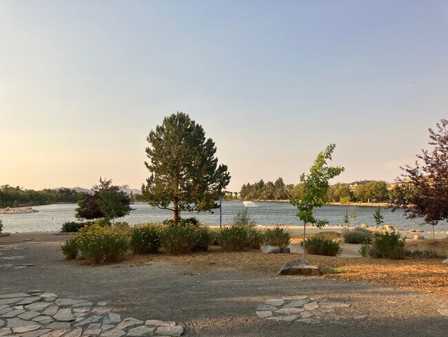 Virginia Lake - 2955 Lakeside Dr