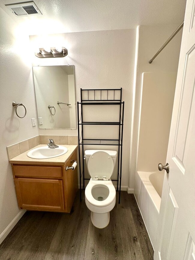 Building Photo - 3332 SW Metolius Meadow Ct