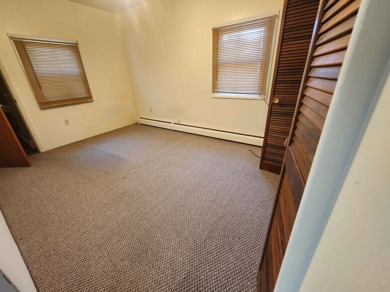 Living Area (Bedroom/LR combo) - 430 Jordan Ave