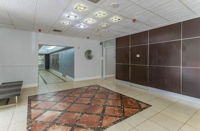 Building Photo - The Madison