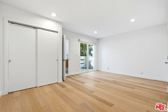 Building Photo - 612 Huntley Dr