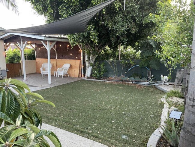 Building Photo - 4037 1/2 National Ave, Upstairs, San Diego, CA 92113