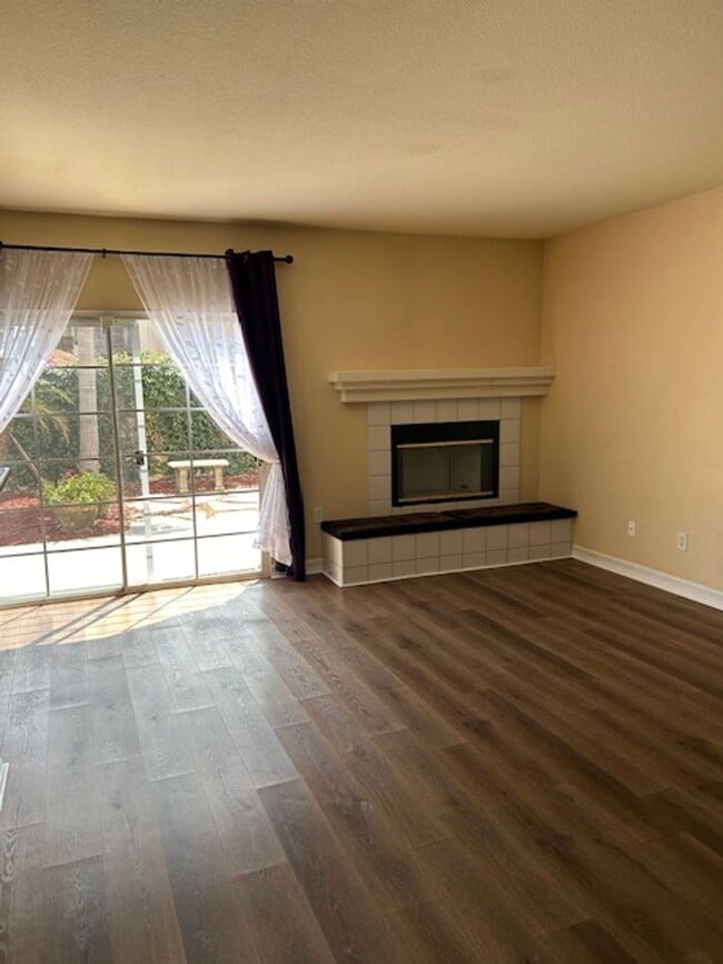 Building Photo - Beautiful 3bed/2bth in San Marcos!