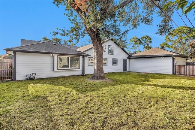 Building Photo - 9723 Moorberry Ln