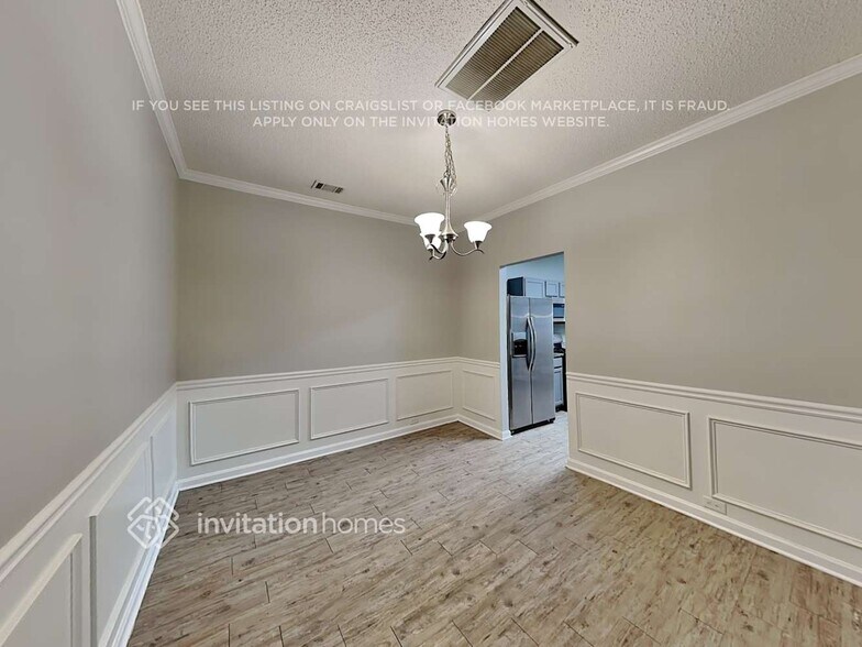 Building Photo - 170 Stillwood Dr