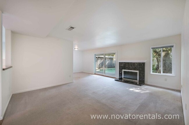 Building Photo - 2665 Center Rd