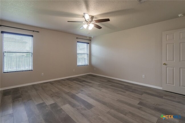 Building Photo - 2203 Love Rd