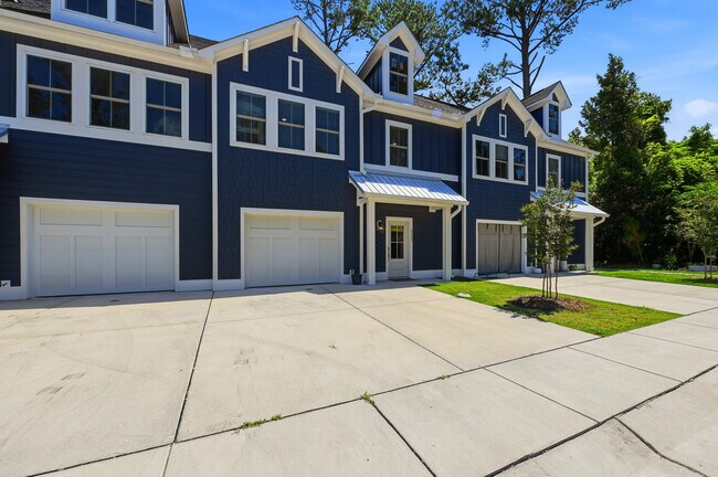 Building Photo - 117 Seagate Pl