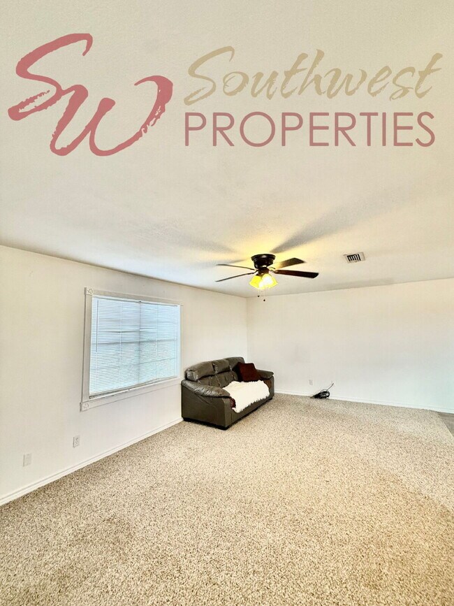 Building Photo - Well maintained 3 bedroom, 2 bathroom in the country