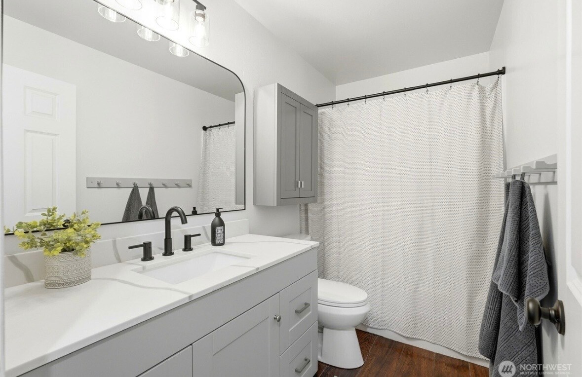 Building Photo - 20505 66th Dr NE