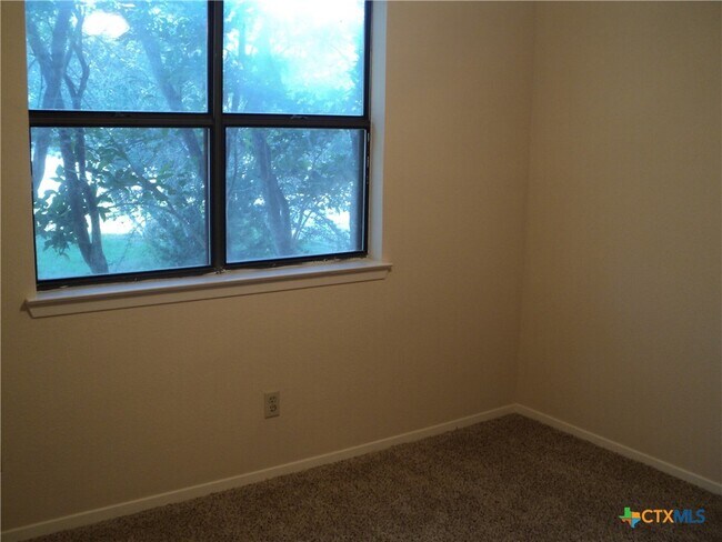 Building Photo - 1728 Colleen Dr