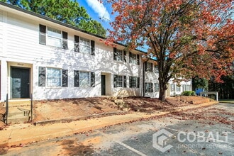 Building Photo - 3520 Creekview Pl