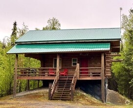 Building Photo - ALASKAN CABIN IN THE WOODS!