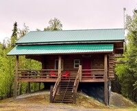 Building Photo - ALASKAN CABIN IN THE WOODS!