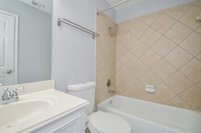 Building Photo - 1016 Studer St