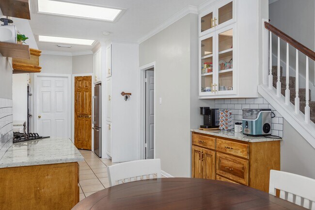 Building Photo - 5102 Natural Bridge Dr