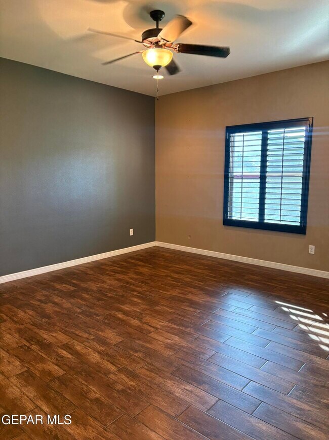 Building Photo - 14664 Christian Castle