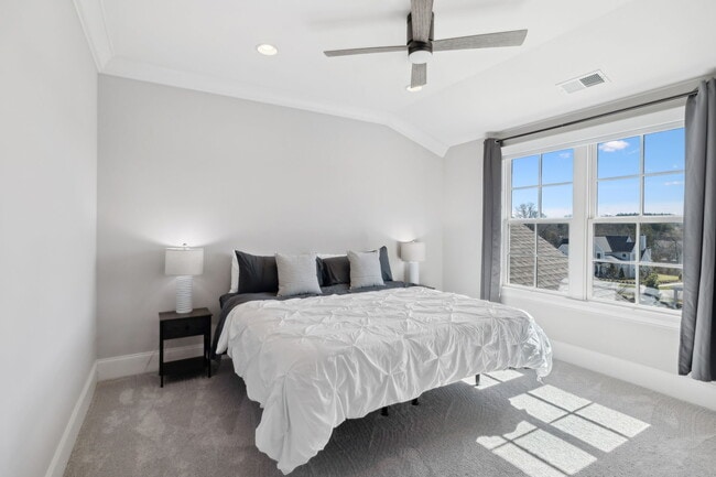 Building Photo - 8681 Belladonna Dr