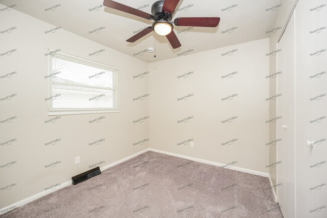 Building Photo - 707 Stanford Ave