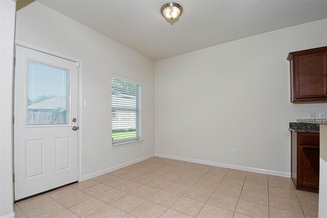 Building Photo - 30803 W Lost Creek Blvd