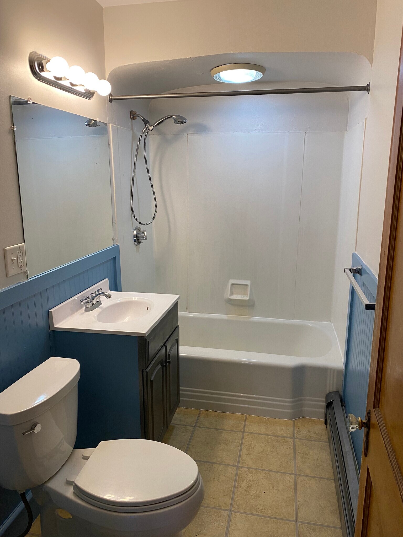 Bathroom - 181 Webber Ave