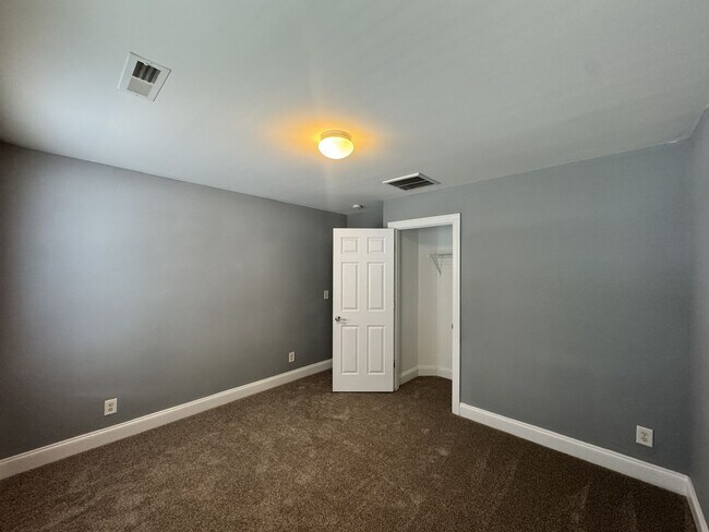 Building Photo - 515 Hannah McKenzie Dr