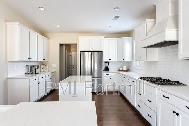 Building Photo - 3138 Montreaux Valley Dr