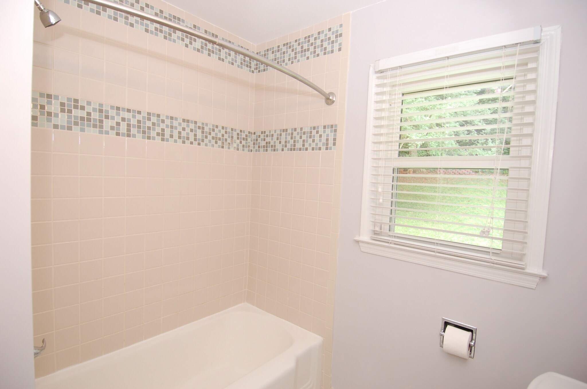 Building Photo - 3105 Brentwood Rd