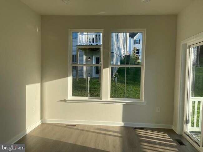Building Photo - 130 Victor Dr