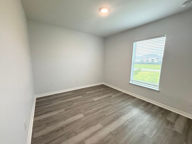 Building Photo - Have you ever wanted to live in a brand-ne...