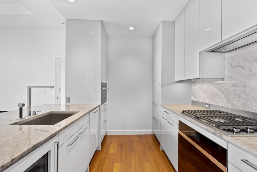 Building Photo - 1 Dalton St