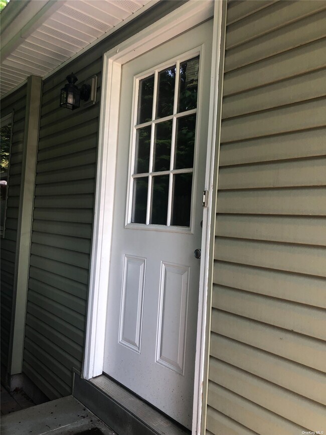 Building Photo - 231 Evergreen Ave