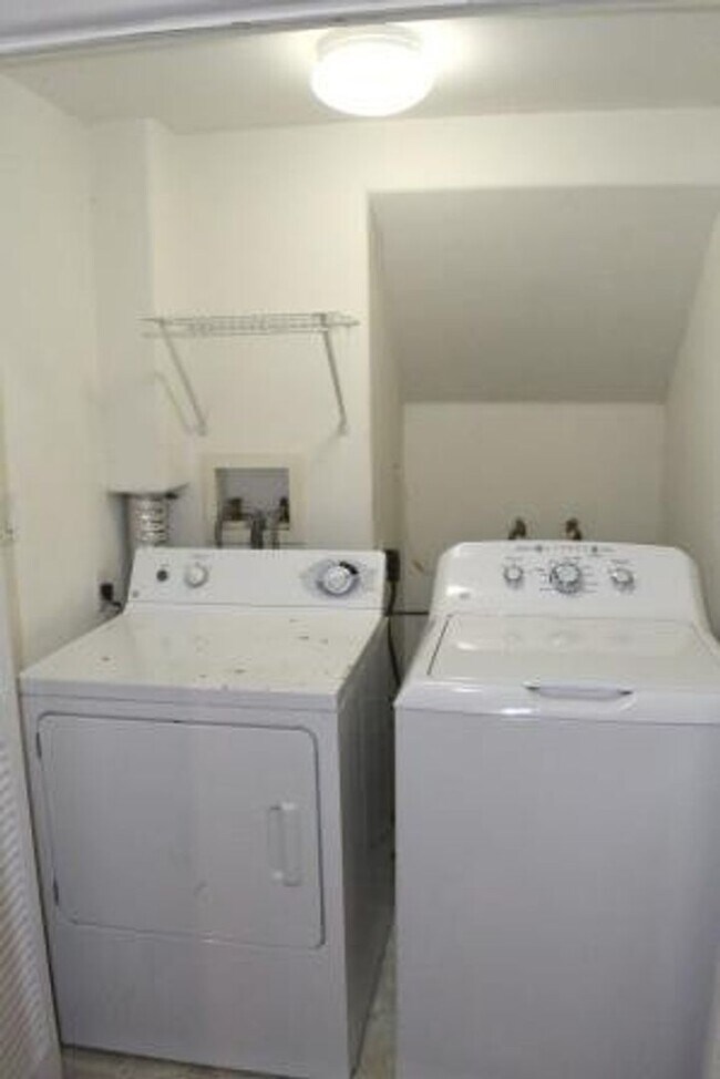 Building Photo - Spinnaker Place - Ewa Beach 3br/2.5ba Town...