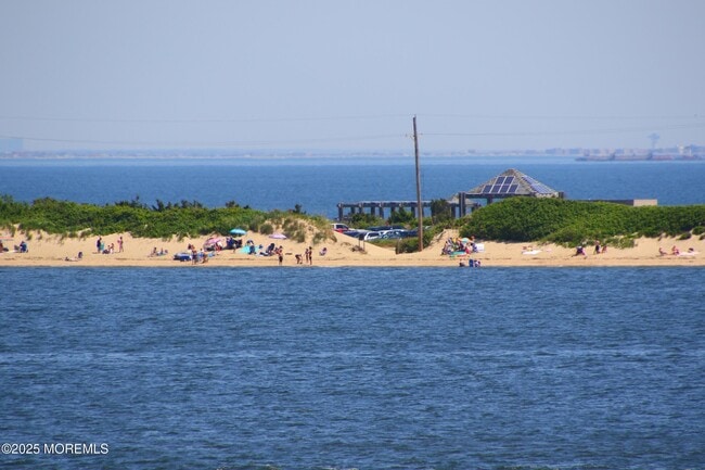 Building Photo - 9 Sea Drift Ave