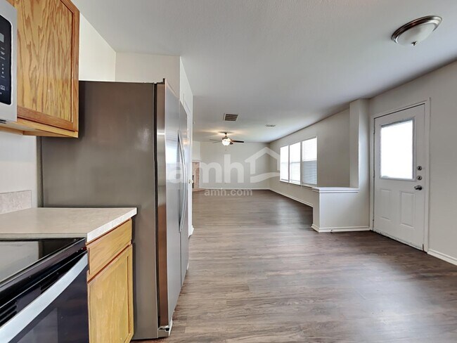 Building Photo - 2436 Sierra Dr