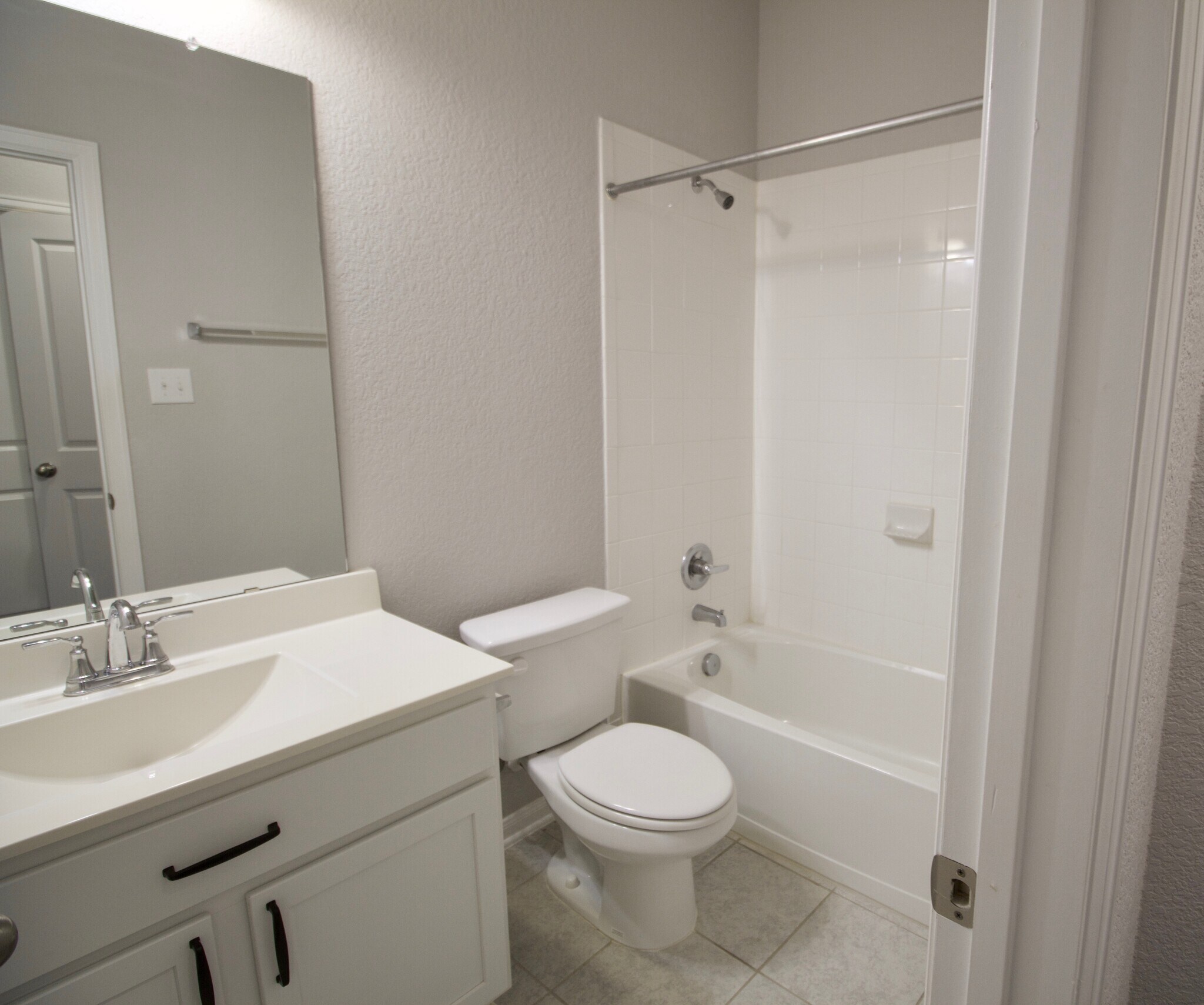Building Photo - 383 Leadtree Loop