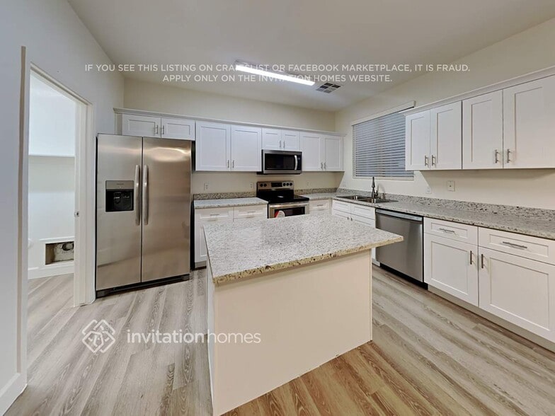 Building Photo - 14667 N 174th Ave
