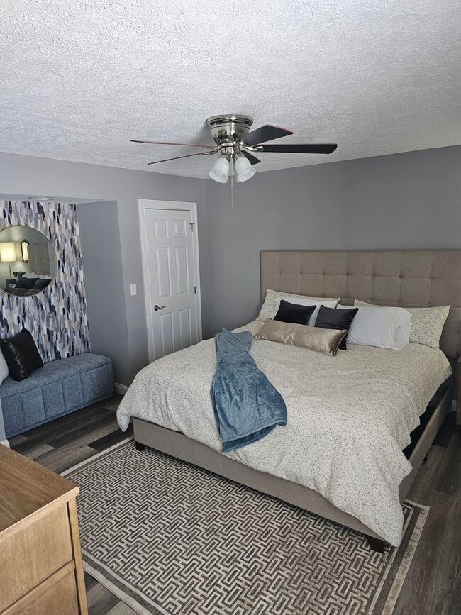 Building Photo - Family Friendly Home With Pool In Greensburg, IN